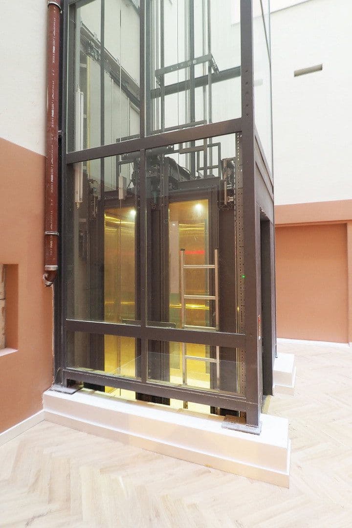 Prenájom kancelárie 230 m², Brandenburgische Straße 16, Berlin, Berlín Prenájom kancelárie 230 m², Brandenburgische Straße 16, Berlin, Berlín