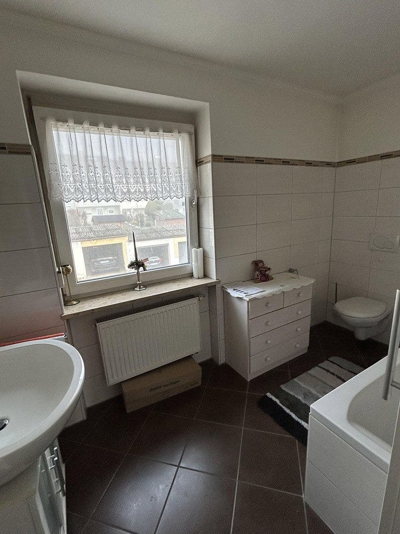 Prenájom domu 133 m², pozemek 225 m², Pfarrkirchen, Bavorsko Prenájom domu 133 m², pozemek 225 m², Pfarrkirchen, Bavorsko