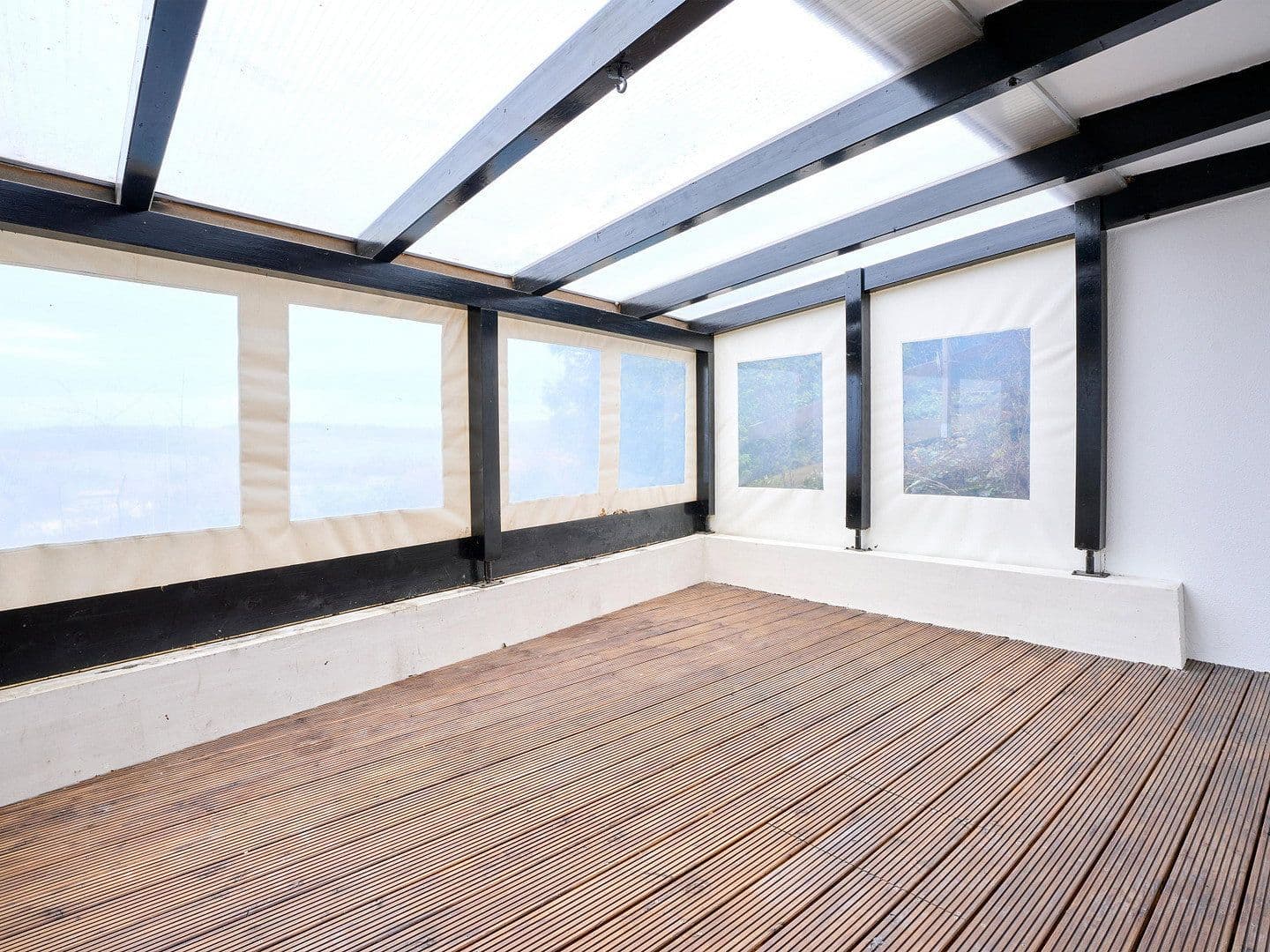 Predaj domu 332 m², pozemek 637 m², Untergruppenbach, Bádensko-Wurttembersko Predaj domu 332 m², pozemek 637 m², Untergruppenbach, Bádensko-Wurttembersko