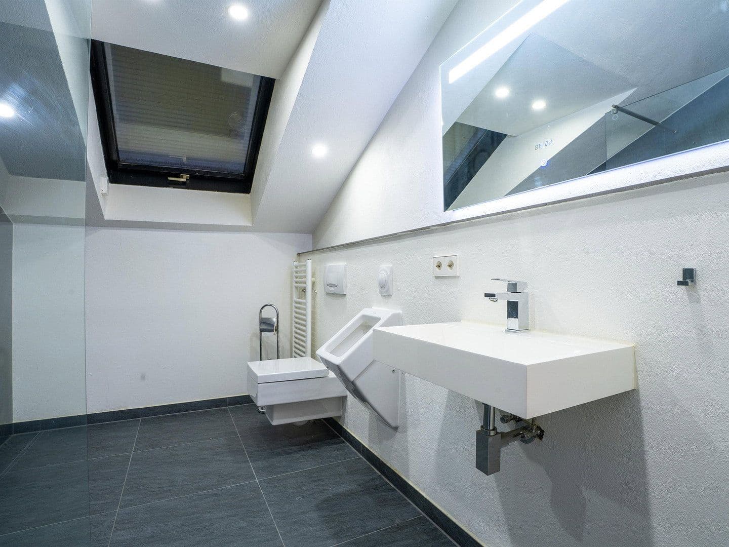 Predaj domu 332 m², pozemek 637 m², Untergruppenbach, Bádensko-Wurttembersko Predaj domu 332 m², pozemek 637 m², Untergruppenbach, Bádensko-Wurttembersko