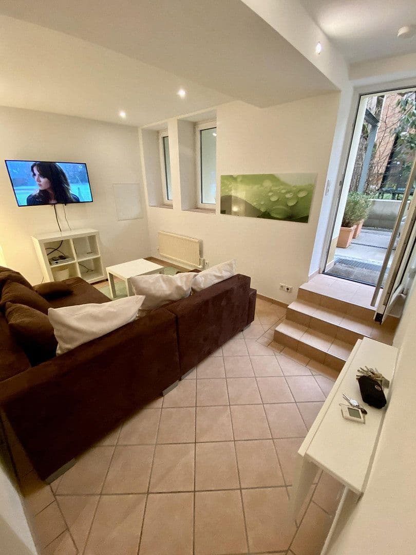 Prenájom bytu 2-izbový 40 m², Stuttgart, Bádensko-Wurttembersko Prenájom bytu 2-izbový 40 m², Stuttgart, Bádensko-Wurttembersko