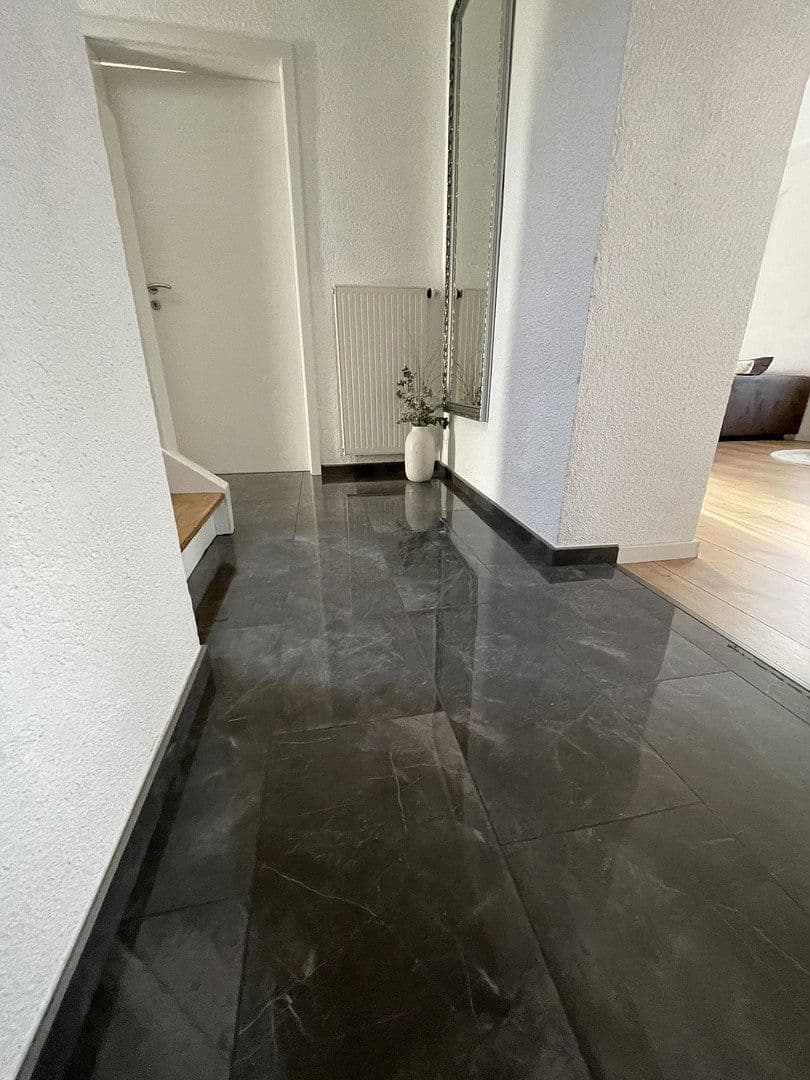 Predaj domu 148 m², pozemek 479 m², Balingen, Bádensko-Wurttembersko Predaj domu 148 m², pozemek 479 m², Balingen, Bádensko-Wurttembersko