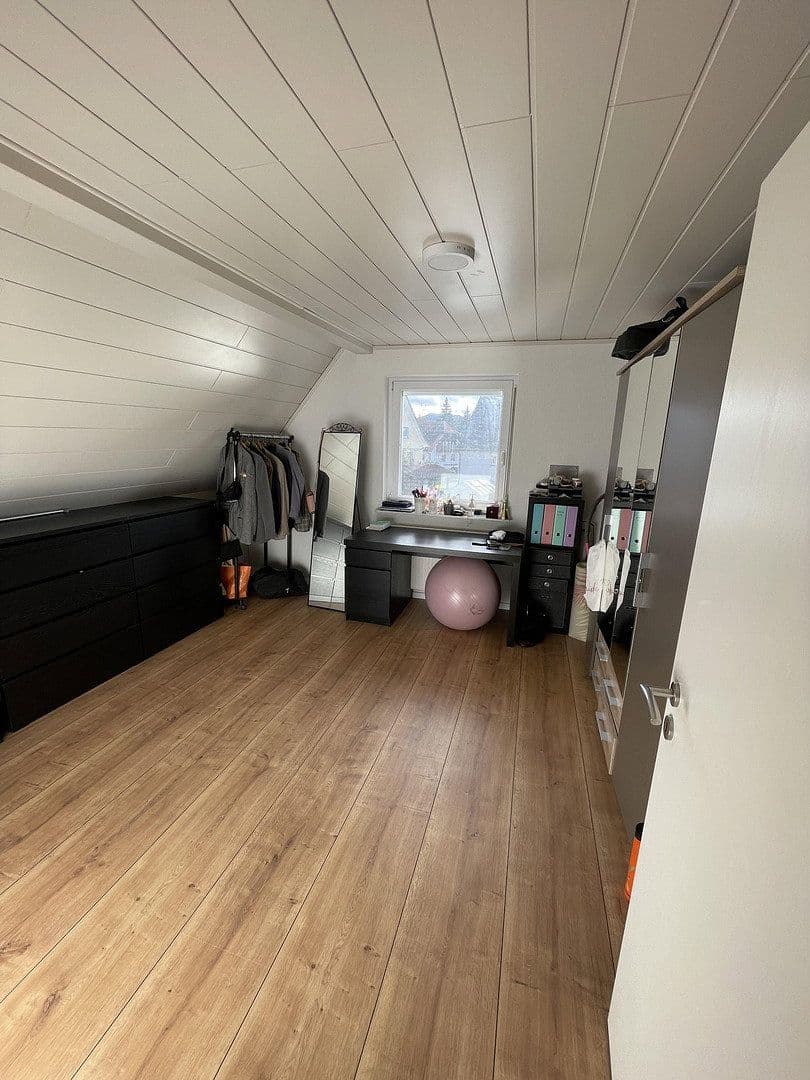 Predaj domu 148 m², pozemek 479 m², Balingen, Bádensko-Wurttembersko Predaj domu 148 m², pozemek 479 m², Balingen, Bádensko-Wurttembersko