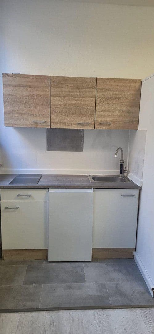 Prenájom bytu 1-izbový 20 m², Stubenlohstr. 6, Erlangen, Bavorsko Prenájom bytu 1-izbový 20 m², Stubenlohstr. 6, Erlangen, Bavorsko