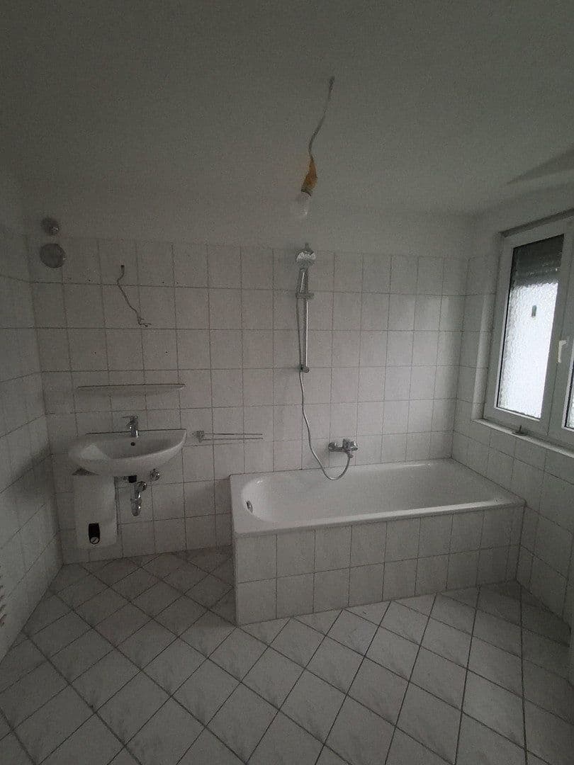 Prenájom bytu 3-izbový 78 m², Rheinstraße 53, Karlsruhe, Bádensko-Wurttembersko Prenájom bytu 3-izbový 78 m², Rheinstraße 53, Karlsruhe, Bádensko-Wurttembersko