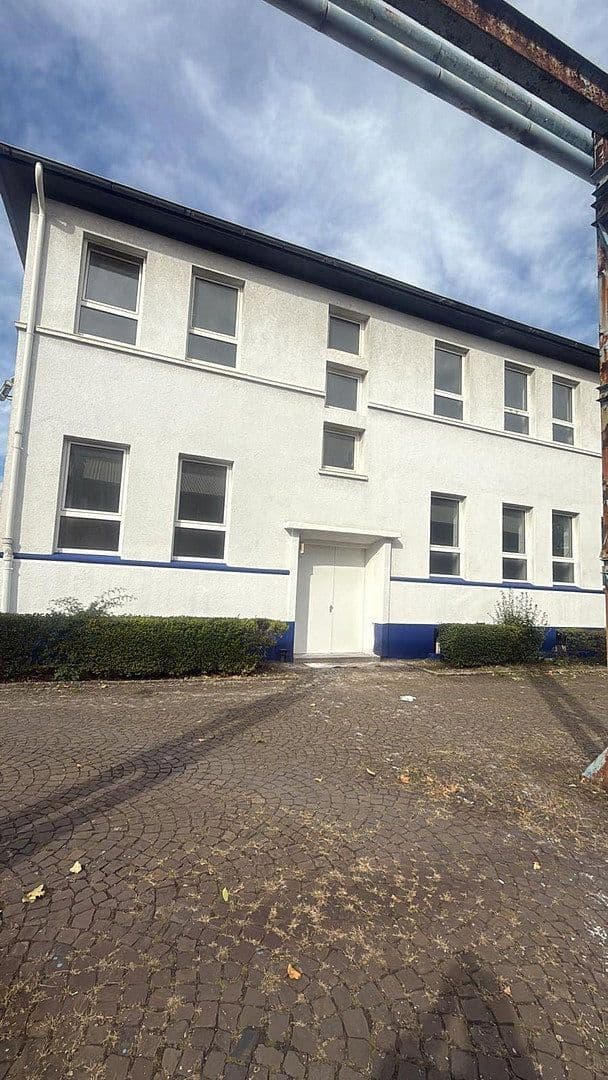 Prenájom nebytového priestoru 340 m², Magdeburgerstrasse 37, Gelsenkirchen, Severné Porýnie - Westfálsko Prenájom nebytového priestoru 340 m², Magdeburgerstrasse 37, Gelsenkirchen, Severné Porýnie - Westfálsko