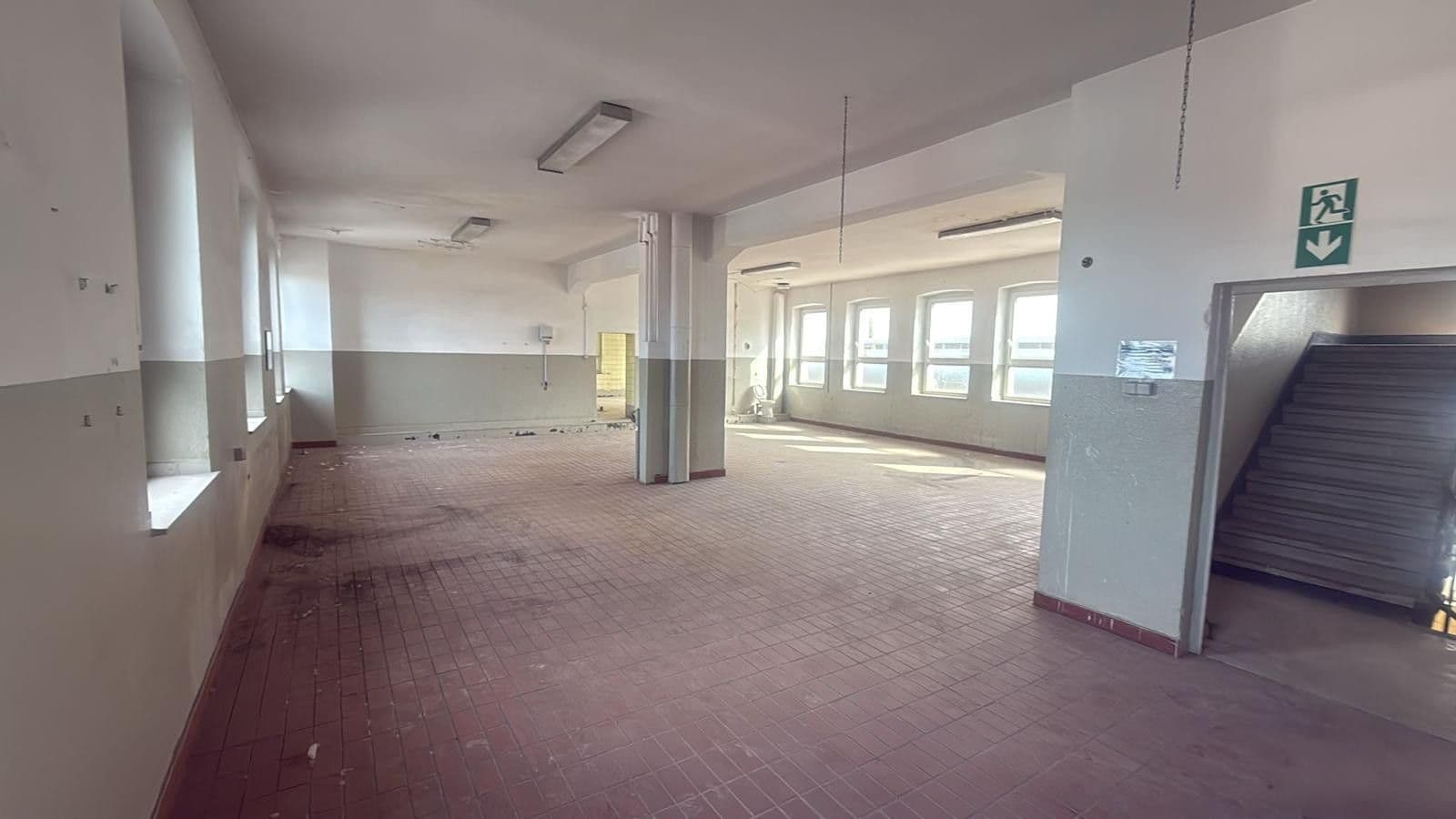 Prenájom nebytového priestoru 340 m², Magdeburgerstrasse 37, Gelsenkirchen, Severné Porýnie - Westfálsko Prenájom nebytového priestoru 340 m², Magdeburgerstrasse 37, Gelsenkirchen, Severné Porýnie - Westfálsko