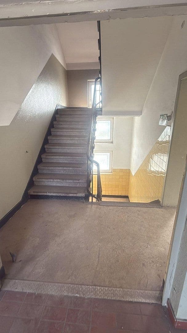 Prenájom nebytového priestoru 340 m², Magdeburgerstrasse 37, Gelsenkirchen, Severné Porýnie - Westfálsko Prenájom nebytového priestoru 340 m², Magdeburgerstrasse 37, Gelsenkirchen, Severné Porýnie - Westfálsko