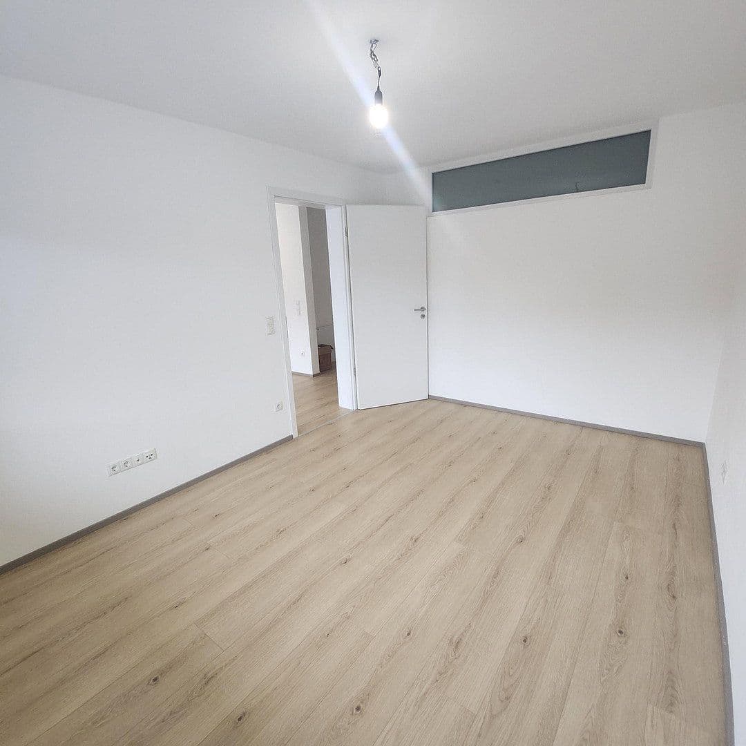 Prenájom bytu 2-izbový 58 m², Ergoldsbach, Bavorsko Prenájom bytu 2-izbový 58 m², Ergoldsbach, Bavorsko