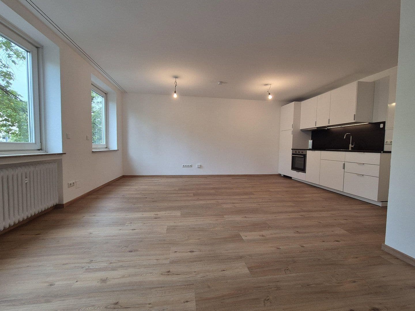 Prenájom bytu 1-izbový 35 m², München, Bavorsko Prenájom bytu 1-izbový 35 m², München, Bavorsko