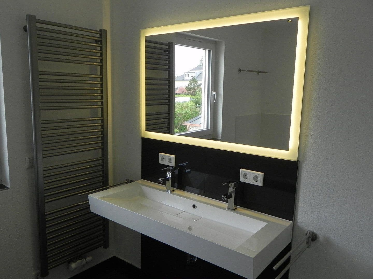 Predaj domu 142 m², pozemek 232 m², Germering, Bavorsko Predaj domu 142 m², pozemek 232 m², Germering, Bavorsko