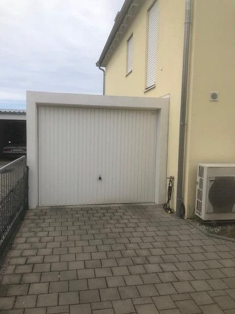 Predaj domu 142 m², pozemek 232 m², Germering, Bavorsko Predaj domu 142 m², pozemek 232 m², Germering, Bavorsko