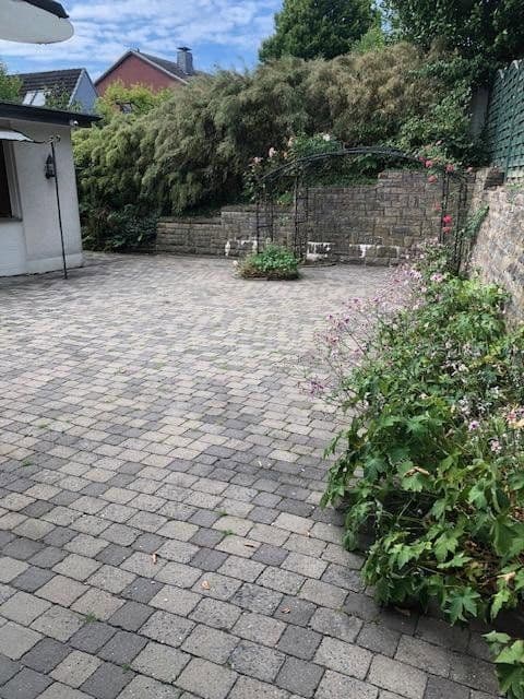 Prenájom domu 250 m², pozemek 1.390 m², Witten, Severné Porýnie - Westfálsko Prenájom domu 250 m², pozemek 1.390 m², Witten, Severné Porýnie - Westfálsko