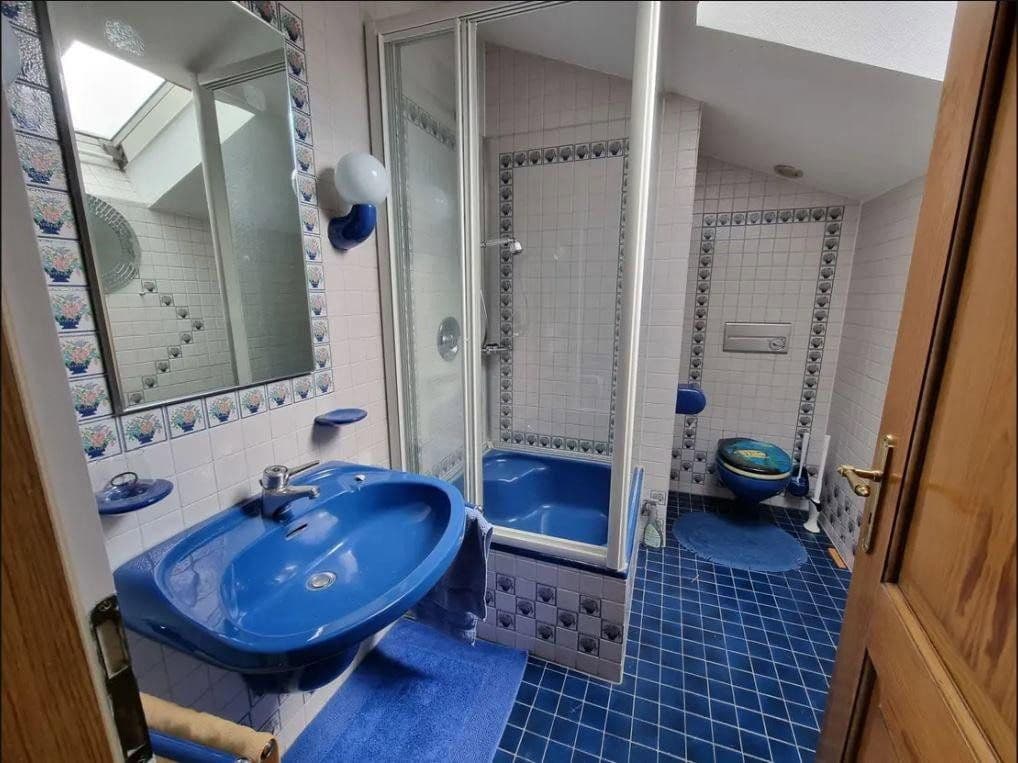 Predaj domu 681 m², pozemek 1.681 m², Röthenbach an der Pegnitz, Bavorsko Predaj domu 681 m², pozemek 1.681 m², Röthenbach an der Pegnitz, Bavorsko