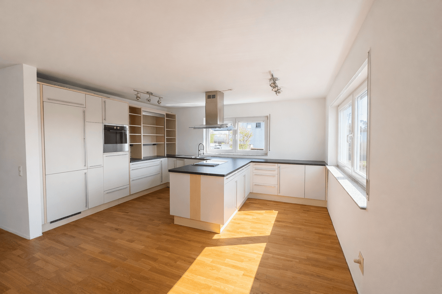 Predaj bytu 3-izbový 98 m², Savoyenring 10, Mörfelden-Walldorf, Hesensko Predaj bytu 3-izbový 98 m², Savoyenring 10, Mörfelden-Walldorf, Hesensko