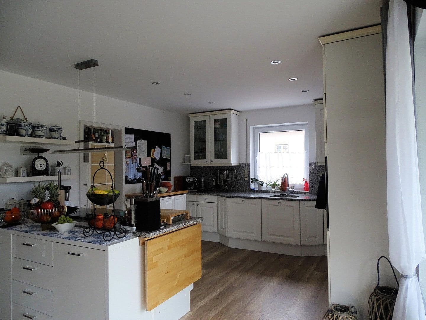 Predaj domu 384 m², pozemek 1.070 m², Sankt Oswald-Riedlhütte, Bavorsko Predaj domu 384 m², pozemek 1.070 m², Sankt Oswald-Riedlhütte, Bavorsko