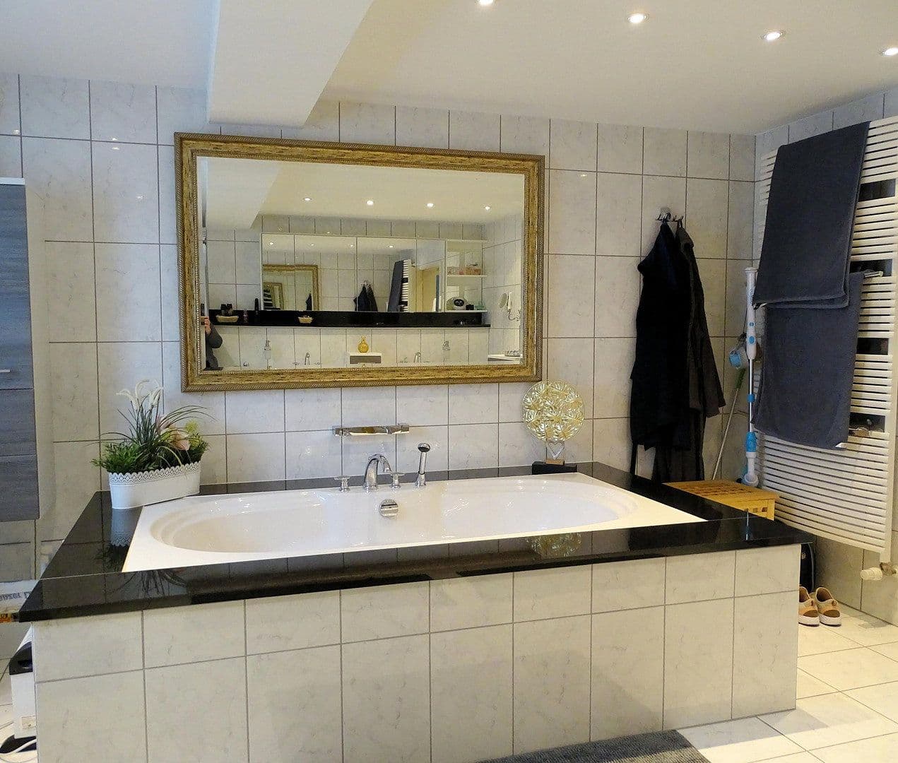 Predaj domu 384 m², pozemek 1.070 m², Sankt Oswald-Riedlhütte, Bavorsko Predaj domu 384 m², pozemek 1.070 m², Sankt Oswald-Riedlhütte, Bavorsko