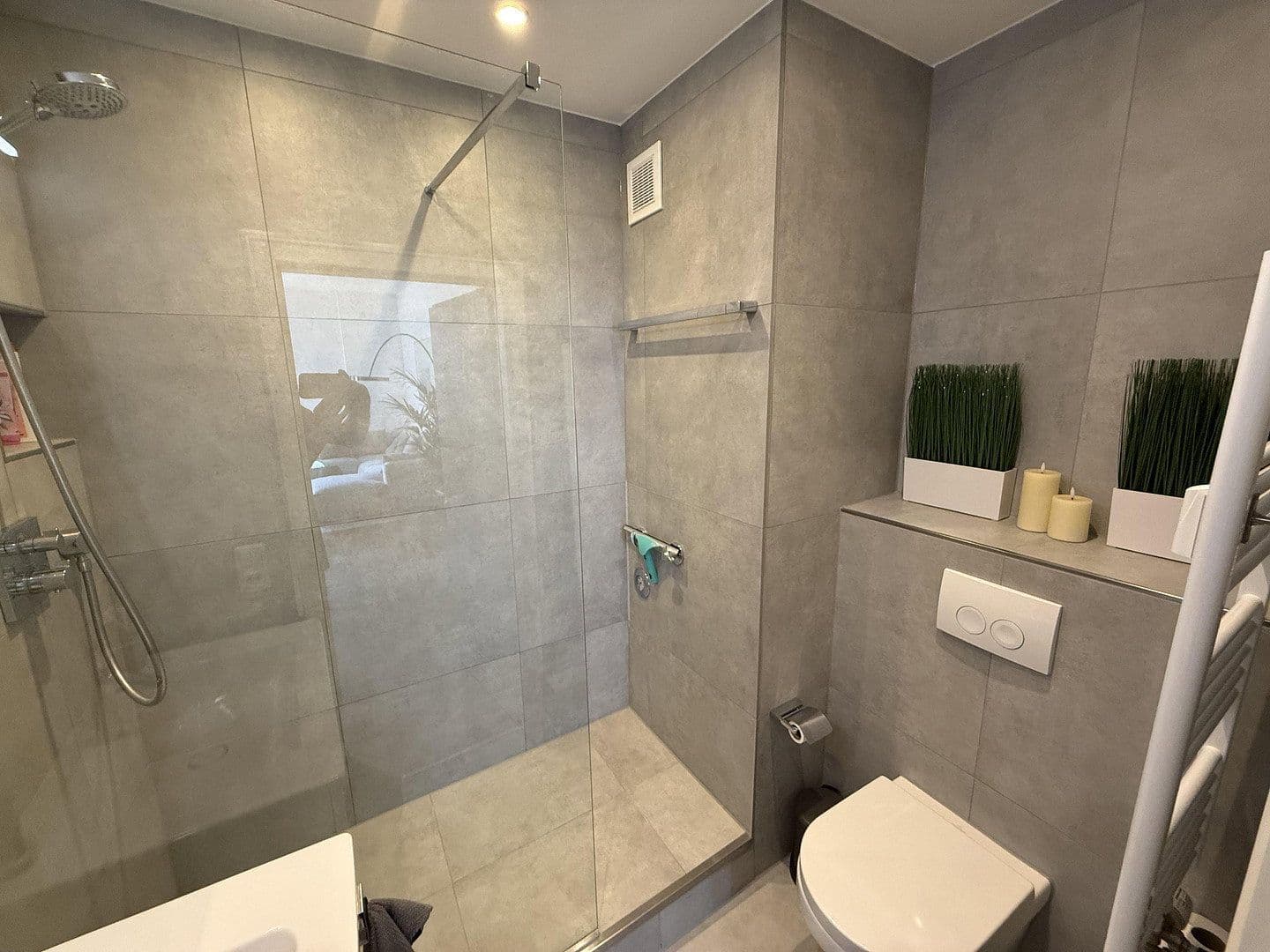 Prenájom bytu 2-izbový 70 m², Wilhelmstrasse, München, Bavorsko Prenájom bytu 2-izbový 70 m², Wilhelmstrasse, München, Bavorsko