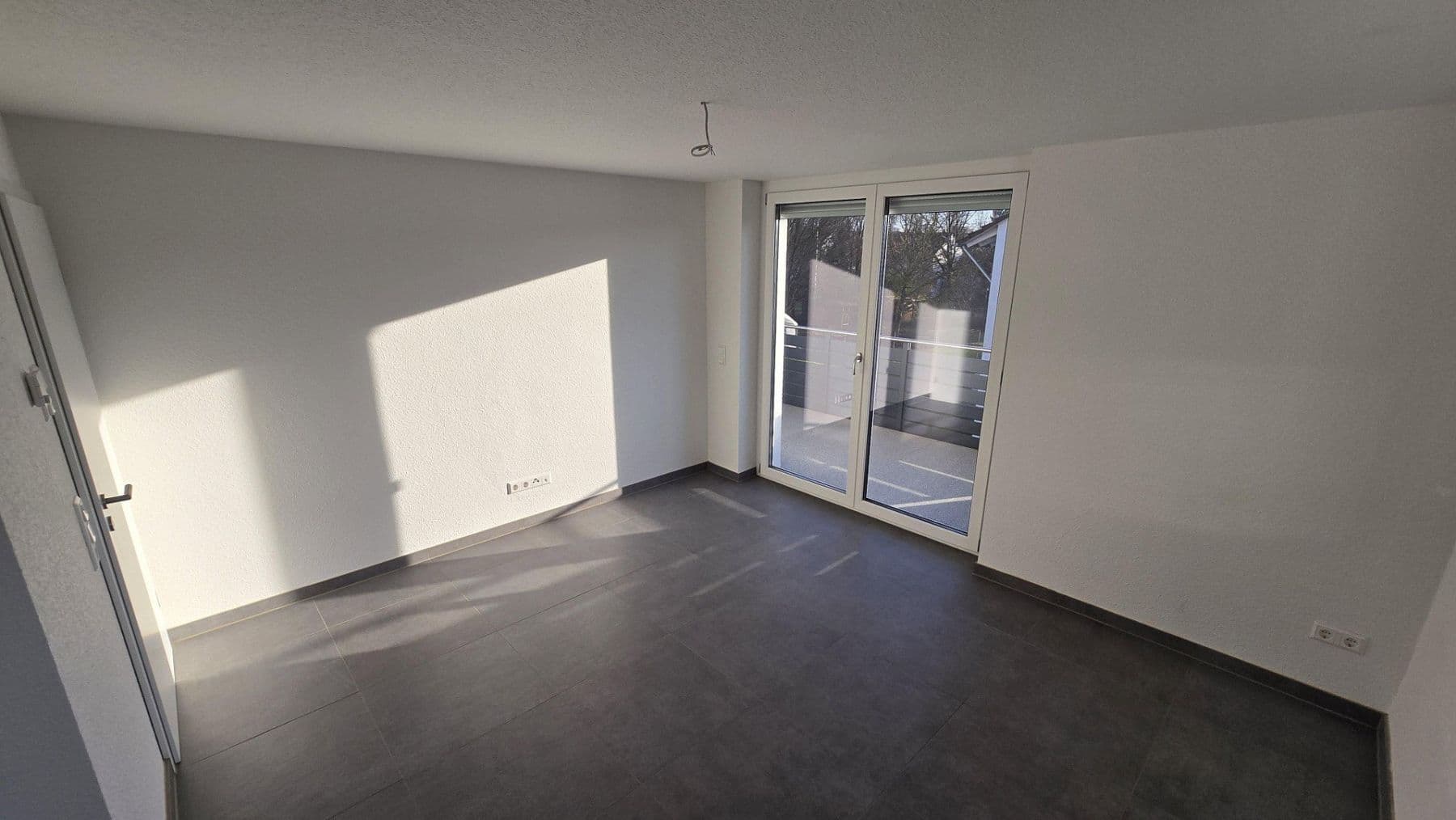 Prenájom bytu 4-izbový 68 m², Gemmingen, Bádensko-Wurttembersko Prenájom bytu 4-izbový 68 m², Gemmingen, Bádensko-Wurttembersko