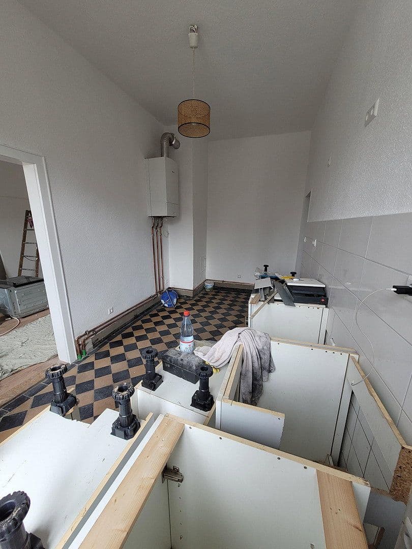 Prenájom bytu 4-izbový 109 m², Hans-Thoma Str. 5, Karlsruhe, Bádensko-Wurttembersko Prenájom bytu 4-izbový 109 m², Hans-Thoma Str. 5, Karlsruhe, Bádensko-Wurttembersko