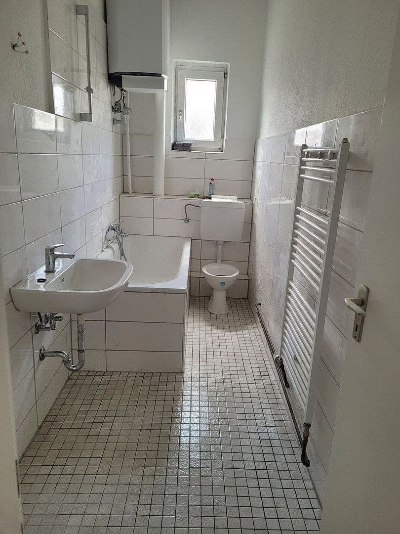 Prenájom bytu 4-izbový 109 m², Hans-Thoma Str. 5, Karlsruhe, Bádensko-Wurttembersko Prenájom bytu 4-izbový 109 m², Hans-Thoma Str. 5, Karlsruhe, Bádensko-Wurttembersko