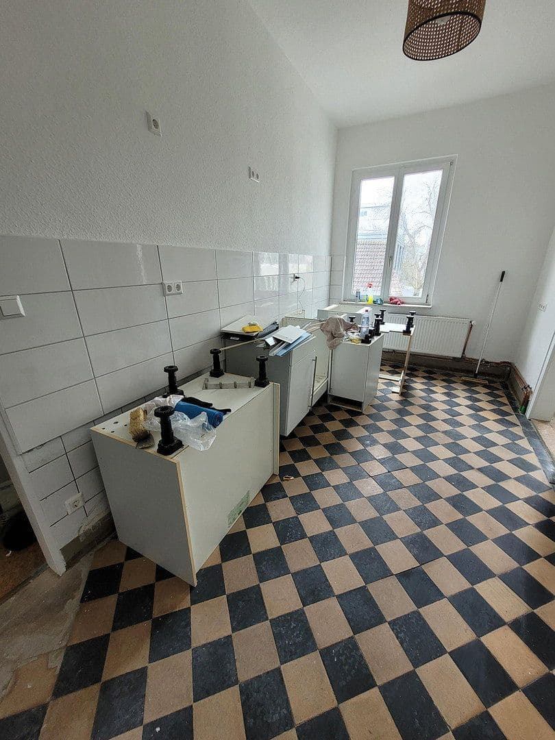 Prenájom bytu 4-izbový 109 m², Hans-Thoma Str. 5, Karlsruhe, Bádensko-Wurttembersko Prenájom bytu 4-izbový 109 m², Hans-Thoma Str. 5, Karlsruhe, Bádensko-Wurttembersko