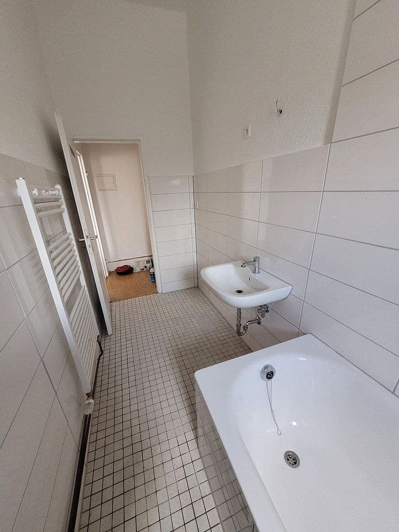 Prenájom bytu 4-izbový 109 m², Hans-Thoma Str. 5, Karlsruhe, Bádensko-Wurttembersko Prenájom bytu 4-izbový 109 m², Hans-Thoma Str. 5, Karlsruhe, Bádensko-Wurttembersko