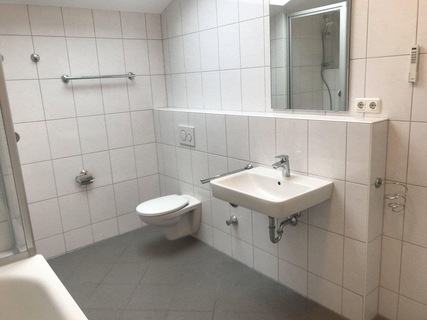 Prenájom bytu 3-izbový 90 m², Bahnhofstraße 47d, Groß-Bieberau, Hesensko Prenájom bytu 3-izbový 90 m², Bahnhofstraße 47d, Groß-Bieberau, Hesensko