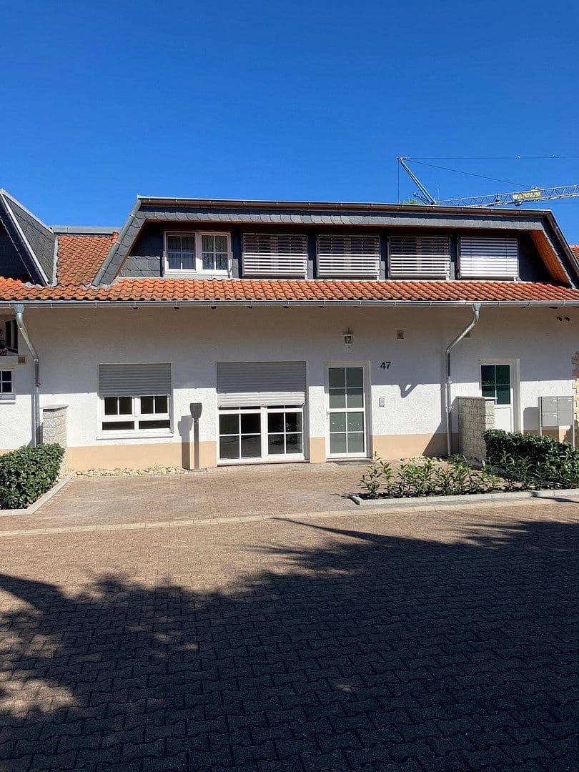 Prenájom bytu 3-izbový 90 m², Bahnhofstraße 47, Groß-Bieberau, Hesensko Prenájom bytu 3-izbový 90 m², Bahnhofstraße 47, Groß-Bieberau, Hesensko