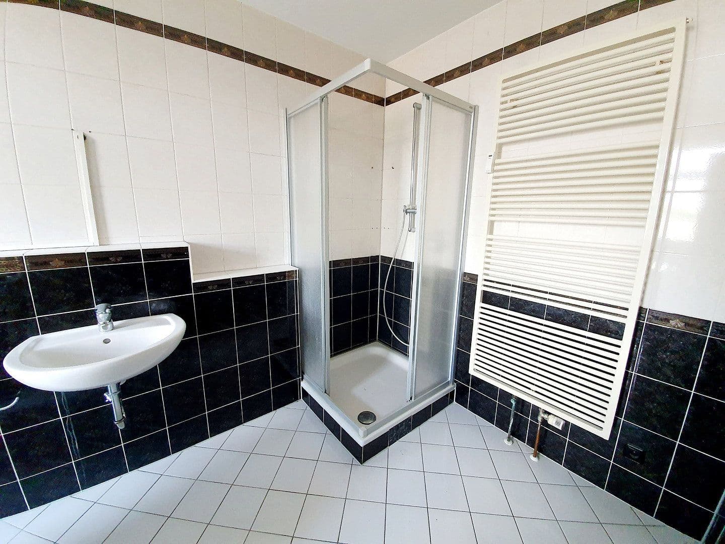 Prenájom bytu 2-izbový 73 m², Lindenstraße 32, Velten, Brandenbursko Prenájom bytu 2-izbový 73 m², Lindenstraße 32, Velten, Brandenbursko