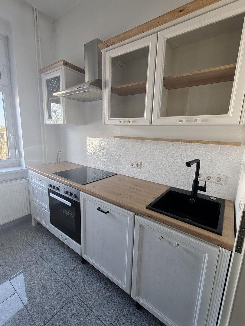 Prenájom bytu 2-izbový 73 m², Lindenstraße 32, Velten, Brandenbursko Prenájom bytu 2-izbový 73 m², Lindenstraße 32, Velten, Brandenbursko