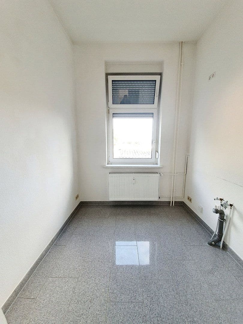 Prenájom bytu 2-izbový 73 m², Lindenstraße 32, Velten, Brandenbursko Prenájom bytu 2-izbový 73 m², Lindenstraße 32, Velten, Brandenbursko
