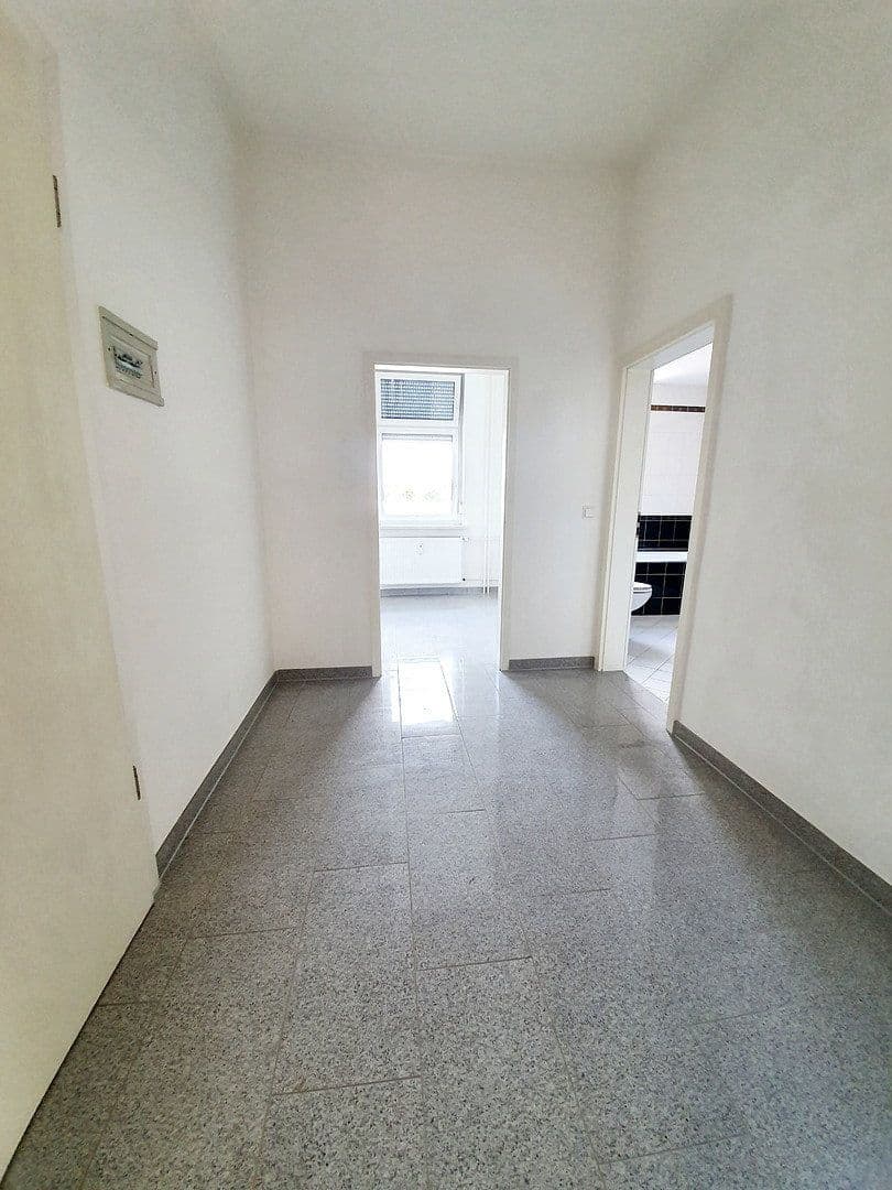 Prenájom bytu 2-izbový 73 m², Lindenstraße 32, Velten, Brandenbursko Prenájom bytu 2-izbový 73 m², Lindenstraße 32, Velten, Brandenbursko