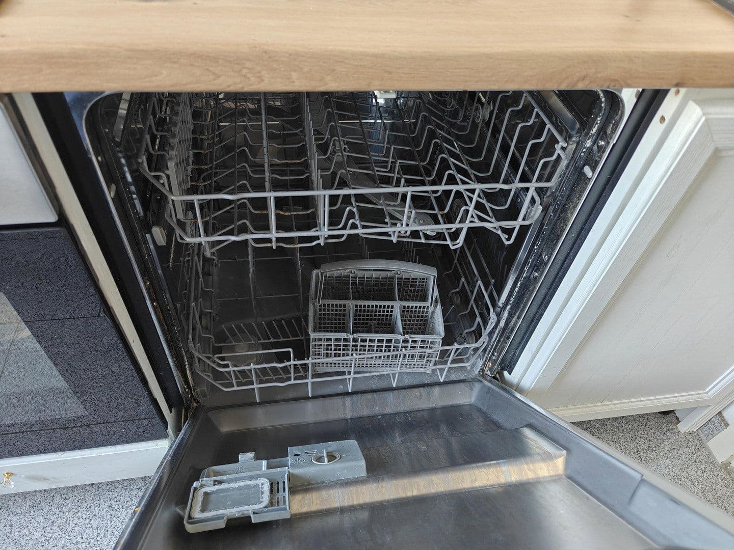 Prenájom bytu 2-izbový 73 m², Lindenstraße 32, Velten, Brandenbursko Prenájom bytu 2-izbový 73 m², Lindenstraße 32, Velten, Brandenbursko