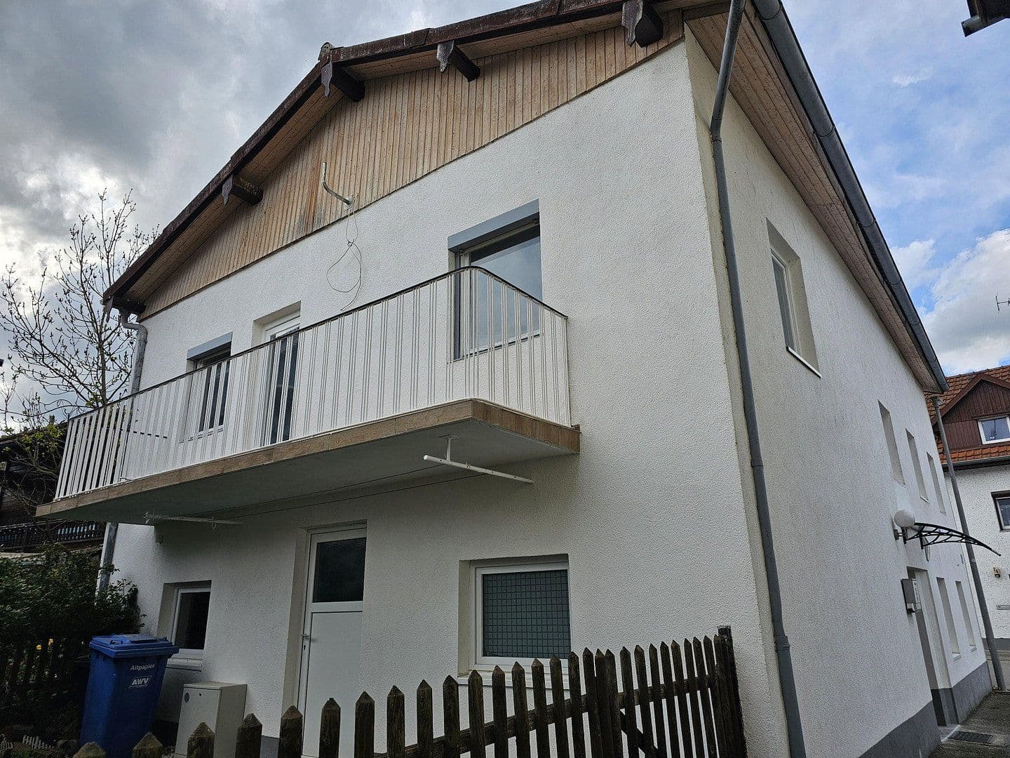 Predaj domu 129 m², pozemek 100 m², Oberanger 19, Eichendorf, Bavorsko Predaj domu 129 m², pozemek 100 m², Oberanger 19, Eichendorf, Bavorsko