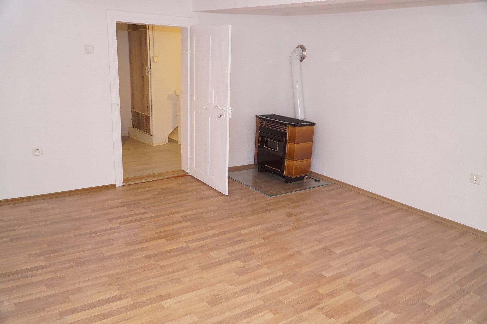 Predaj domu 129 m², pozemek 100 m², Oberanger 19, Eichendorf, Bavorsko Predaj domu 129 m², pozemek 100 m², Oberanger 19, Eichendorf, Bavorsko
