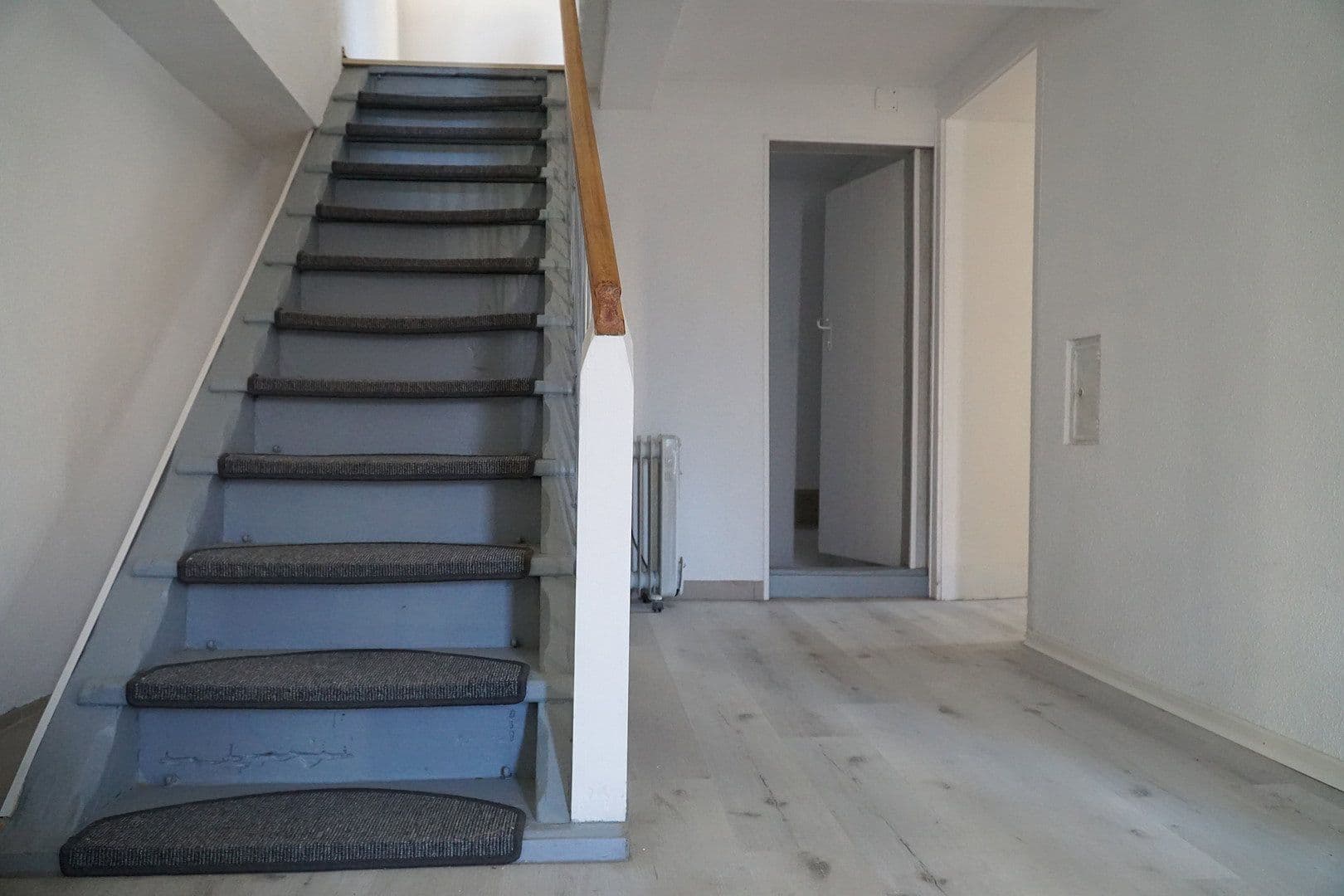 Predaj domu 129 m², pozemek 100 m², Oberanger 19, Eichendorf, Bavorsko Predaj domu 129 m², pozemek 100 m², Oberanger 19, Eichendorf, Bavorsko