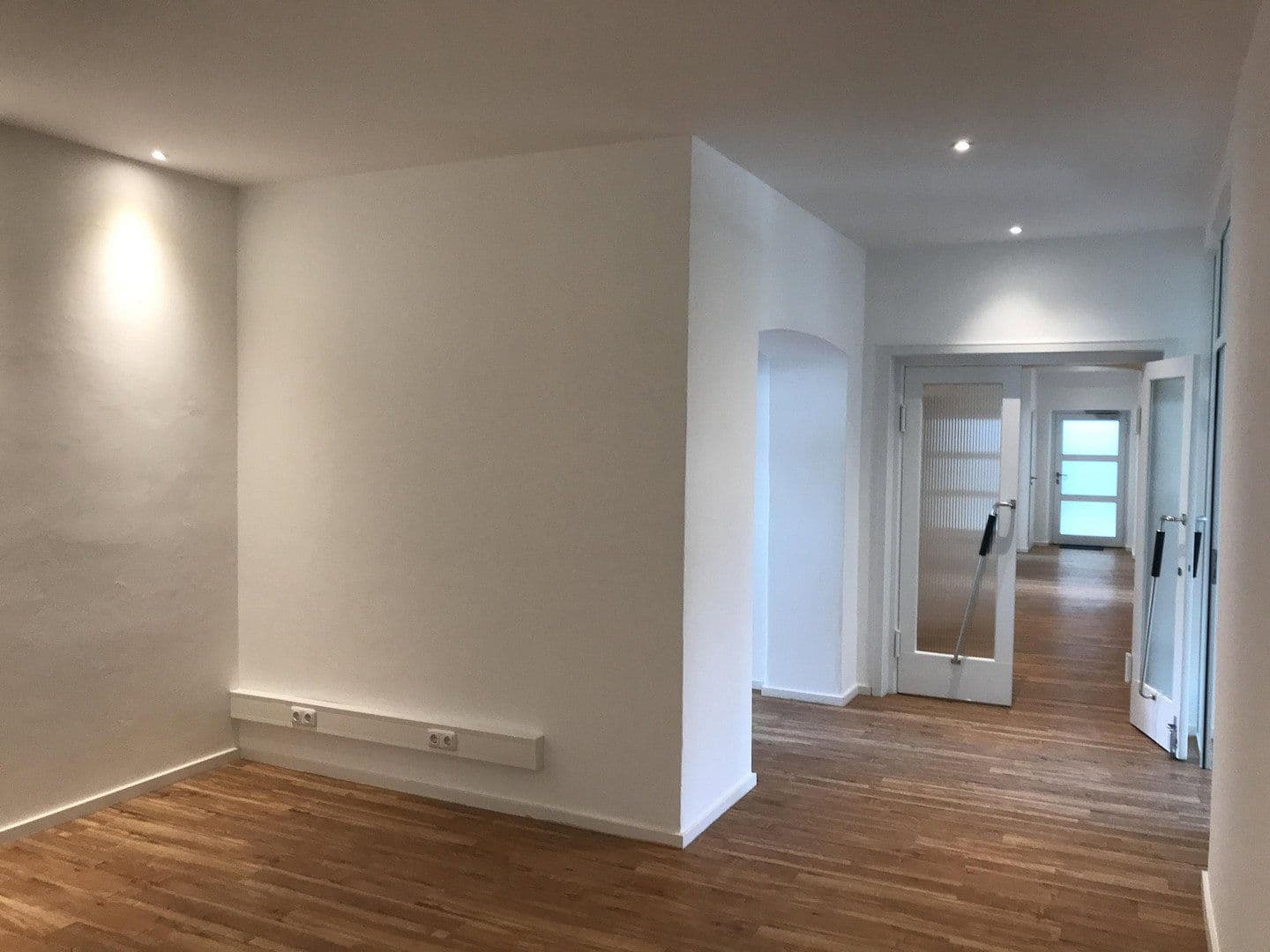 Prenájom kancelárie 145 m², Bahnhofstraße 21, Penzberg, Bavorsko Prenájom kancelárie 145 m², Bahnhofstraße 21, Penzberg, Bavorsko