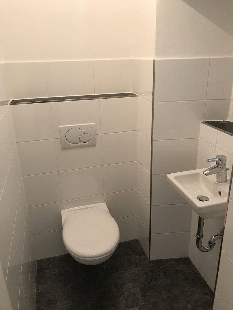 Prenájom kancelárie 145 m², Bahnhofstraße 21, Penzberg, Bavorsko Prenájom kancelárie 145 m², Bahnhofstraße 21, Penzberg, Bavorsko
