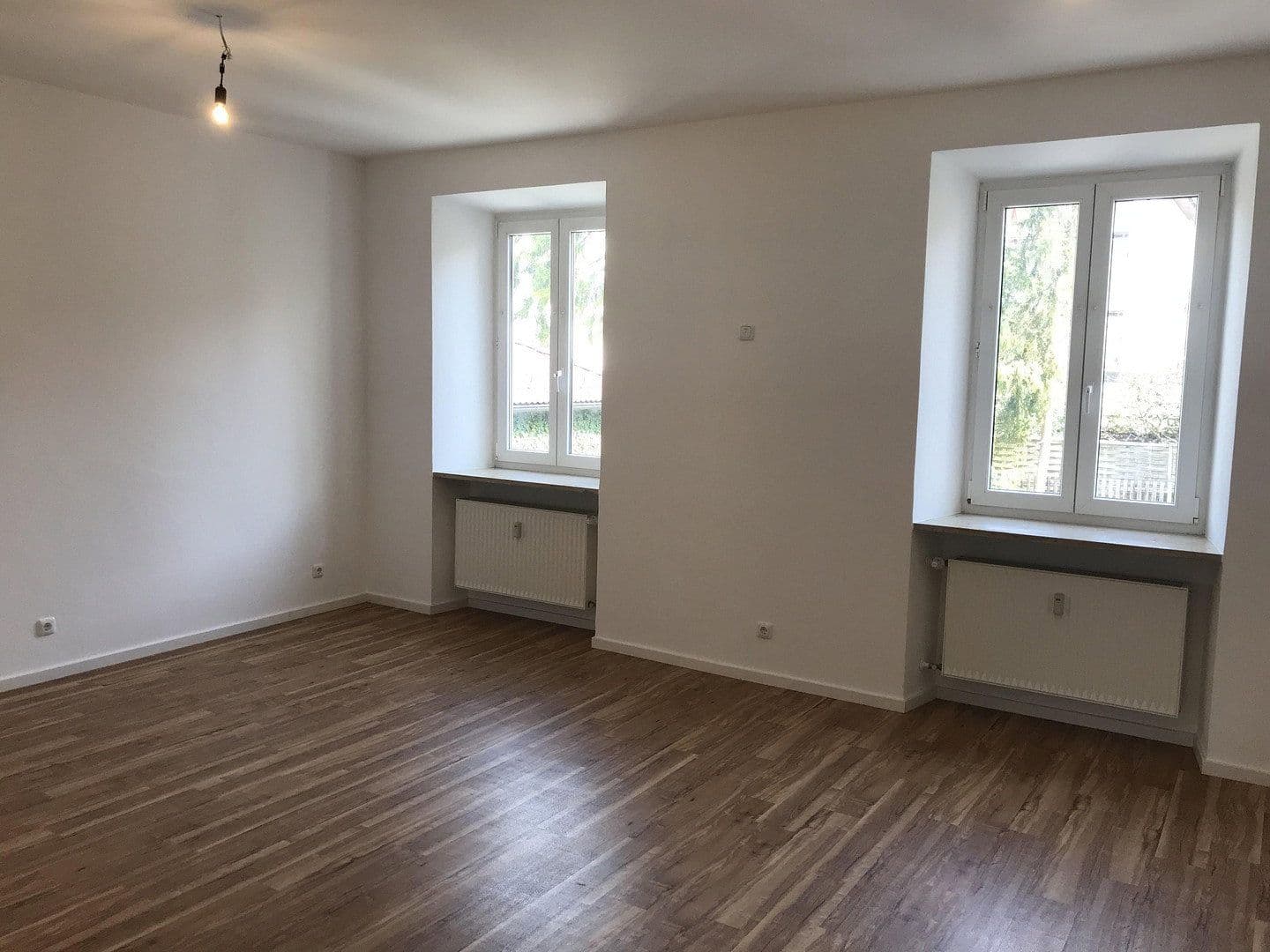 Prenájom kancelárie 145 m², Bahnhofstraße 21, Penzberg, Bavorsko Prenájom kancelárie 145 m², Bahnhofstraße 21, Penzberg, Bavorsko