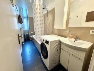 Prenájom bytu 2-izbový 54 m², Berlin, Berlín Prenájom bytu 2-izbový 54 m², Berlin, Berlín