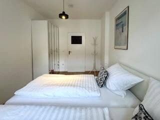 Prenájom bytu 2-izbový 54 m², Berlin, Berlín Prenájom bytu 2-izbový 54 m², Berlin, Berlín