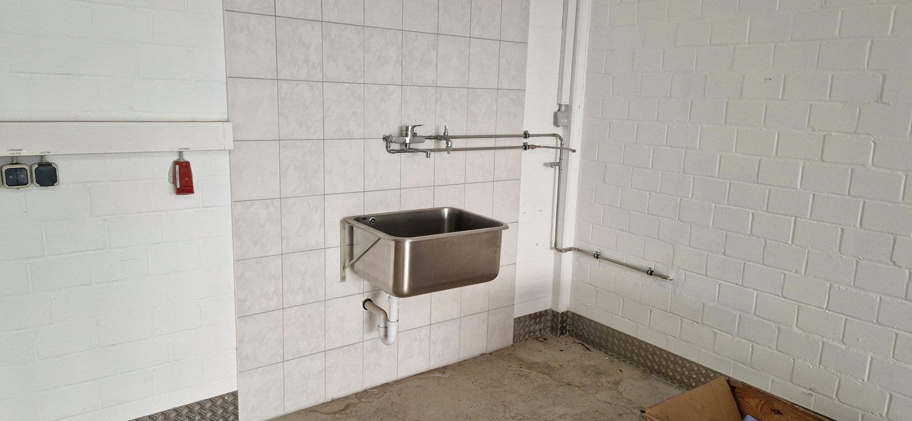 Prenájom nebytového priestoru 1.999 m², Mittelweg 4, Großostheim, Bavorsko Prenájom nebytového priestoru 1.999 m², Mittelweg 4, Großostheim, Bavorsko