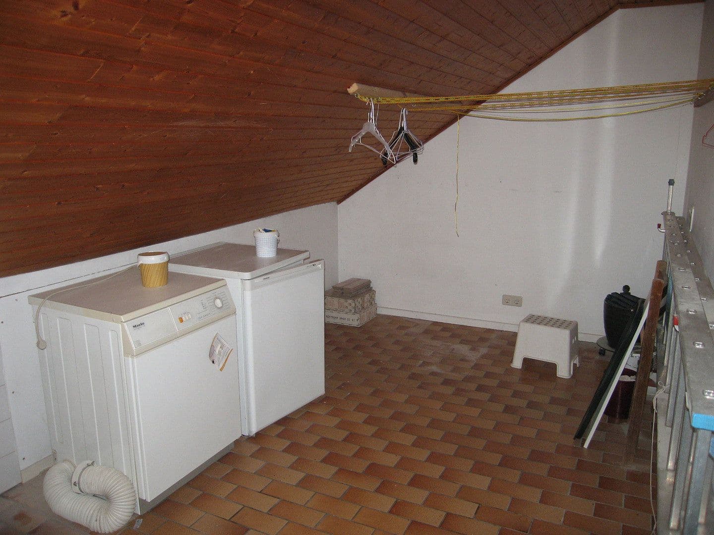 Prenájom bytu 3-izbový 88 m², Bickenbach, Hesensko Prenájom bytu 3-izbový 88 m², Bickenbach, Hesensko