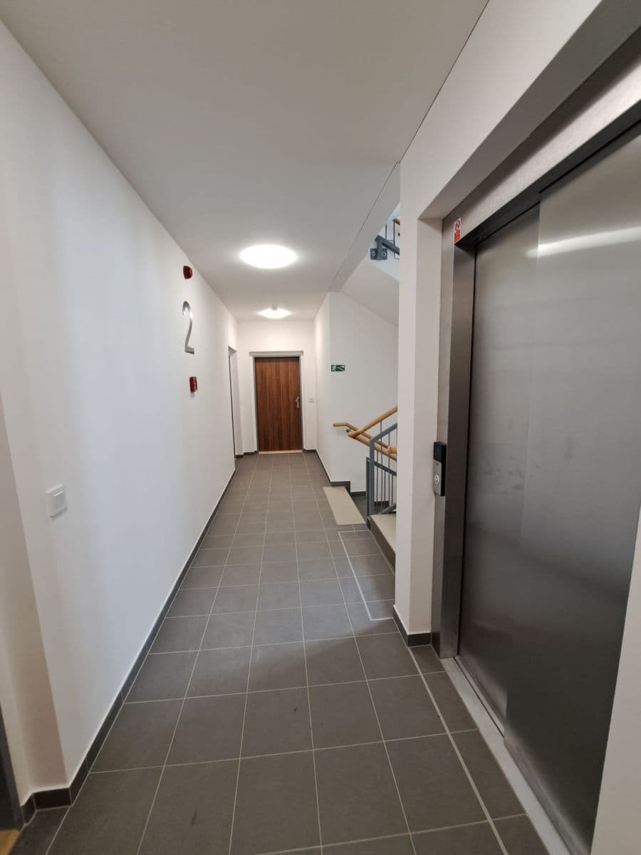 Prenájom bytu 2-izbový 45 m², Arnošta Staňka, Praha, Praha Prenájom bytu 2-izbový 45 m², Arnošta Staňka, Praha, Praha