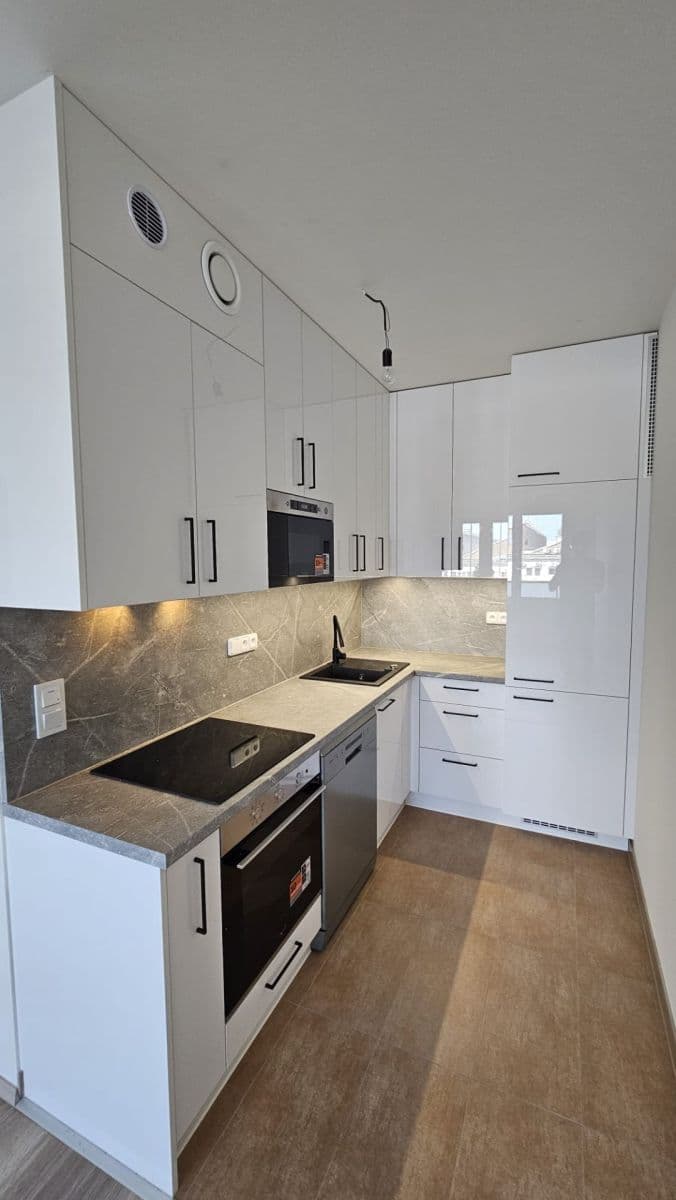 Prenájom bytu 2-izbový 45 m², Arnošta Staňka, Praha, Praha Prenájom bytu 2-izbový 45 m², Arnošta Staňka, Praha, Praha