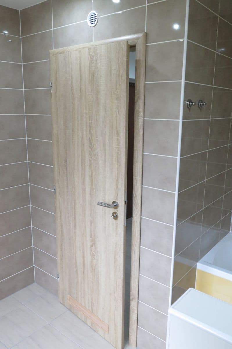 Prenájom bytu 3-izbový 76 m², Kochova, Chomutov, Ústecký kraj Prenájom bytu 3-izbový 76 m², Kochova, Chomutov, Ústecký kraj