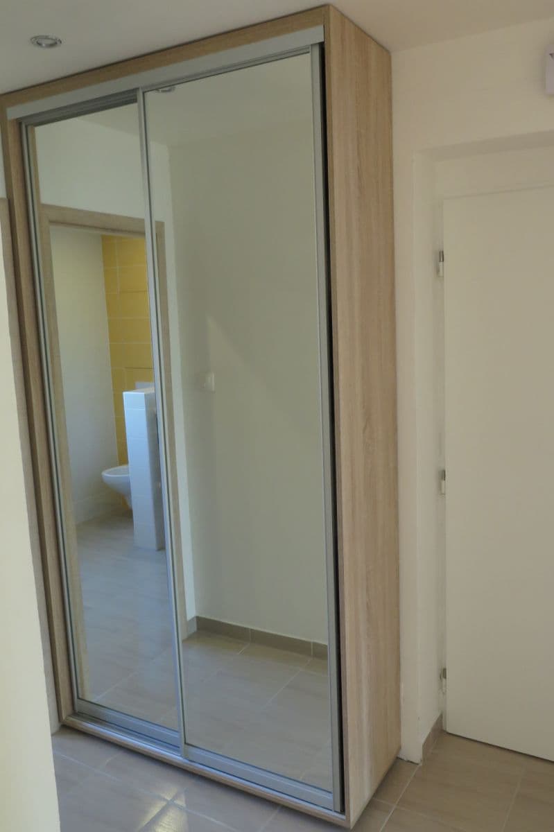 Prenájom bytu 3-izbový 76 m², Kochova, Chomutov, Ústecký kraj Prenájom bytu 3-izbový 76 m², Kochova, Chomutov, Ústecký kraj