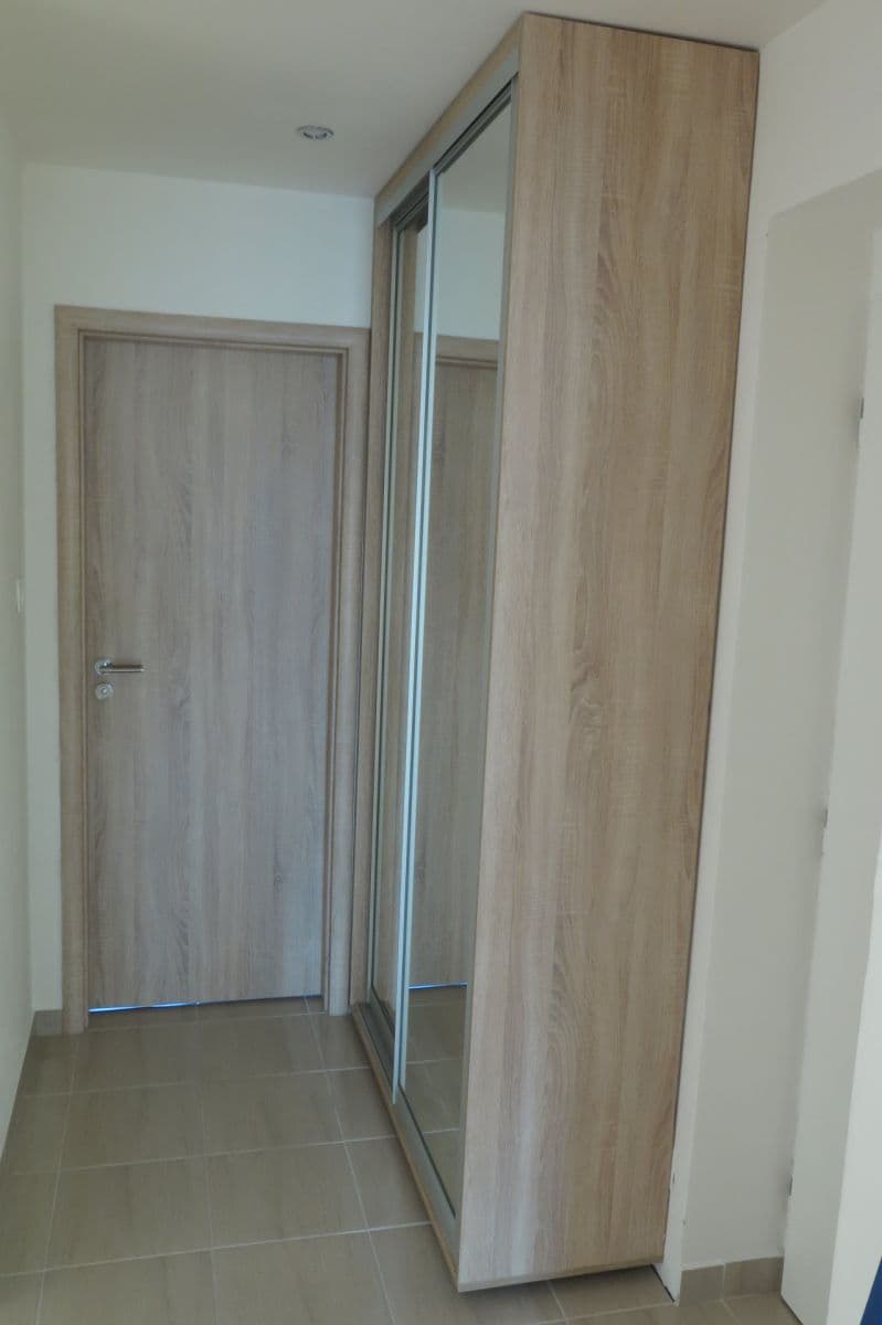 Prenájom bytu 3-izbový 76 m², Kochova, Chomutov, Ústecký kraj Prenájom bytu 3-izbový 76 m², Kochova, Chomutov, Ústecký kraj