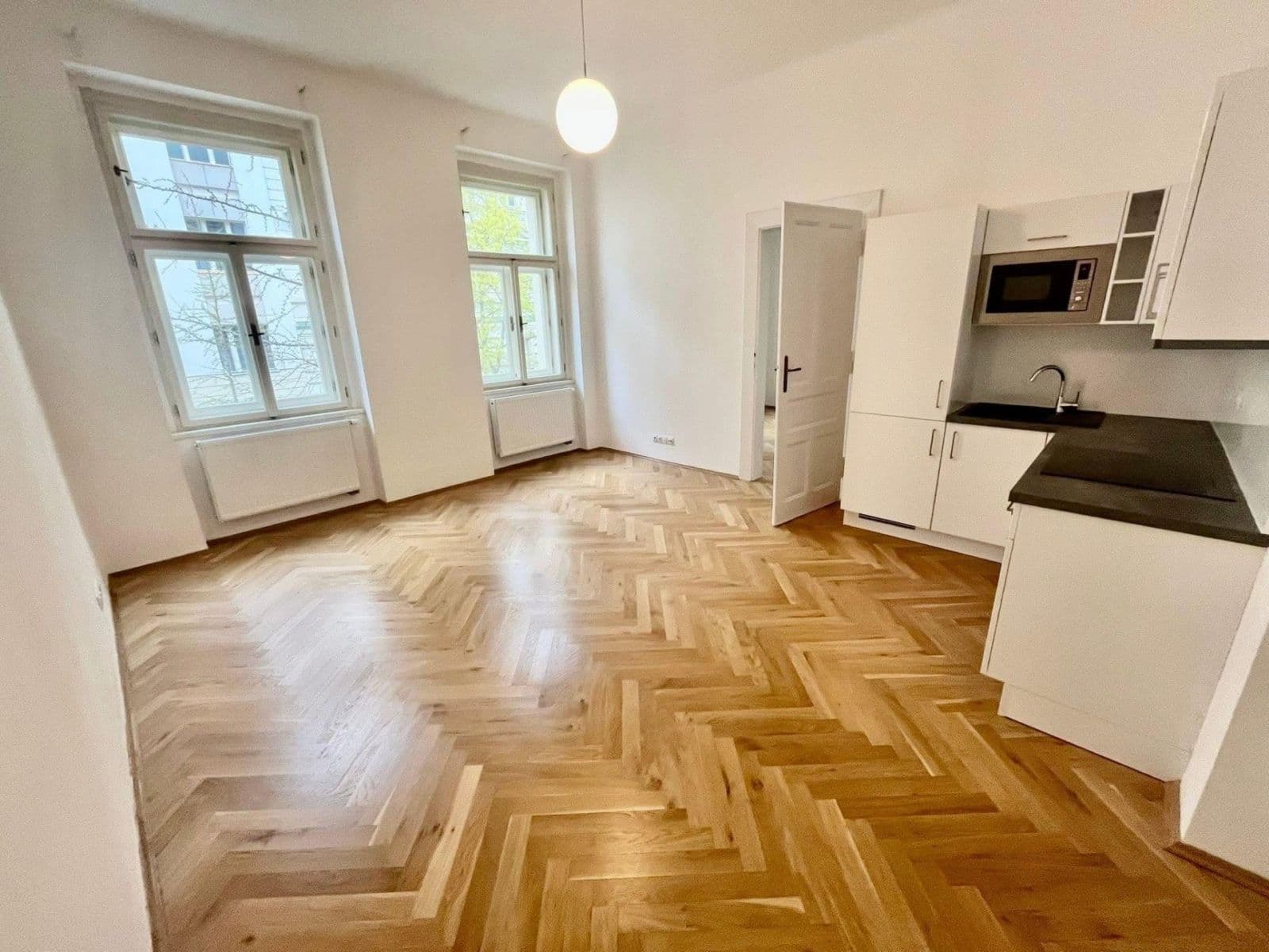 Prenájom bytu 3-izbový 69 m², Máchova, Praha, Praha Prenájom bytu 3-izbový 69 m², Máchova, Praha, Praha